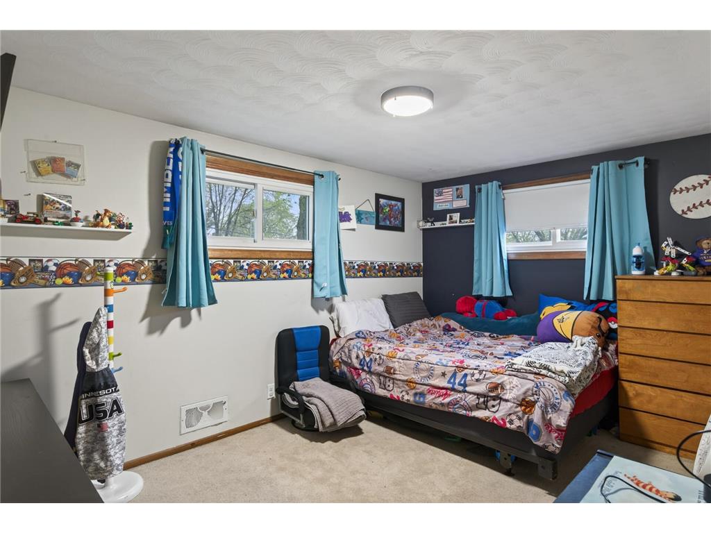 556 53 1/2 Avenue NE Fridley MN 55421 7051956 image19