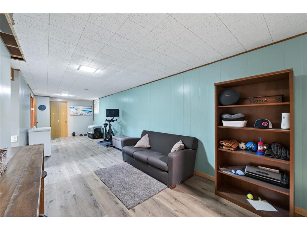 556 53 1/2 Avenue NE Fridley MN 55421 7051956 image26