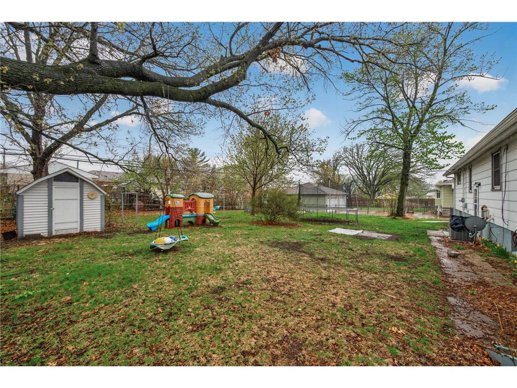 556 53 1/2 Avenue NE Fridley MN 55421 7051956 image28