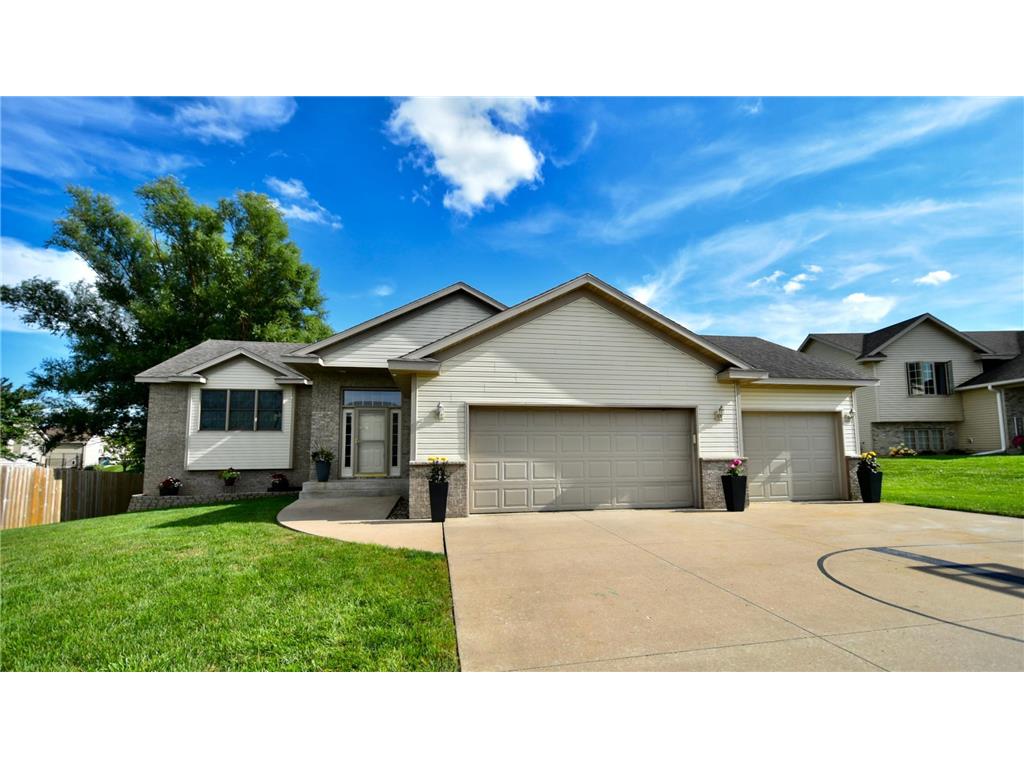 556 Canyon Lane NW, Eyota, MN, 55934 MLS 6252086 Edina Realty