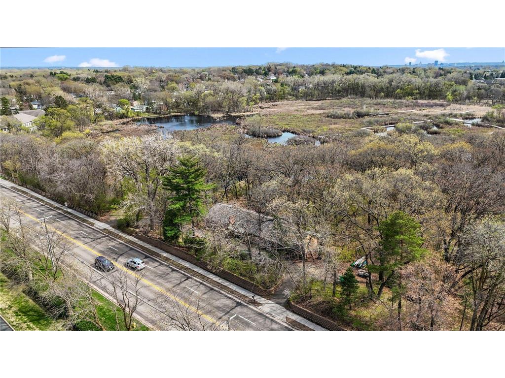 556 County Road C W Roseville MN 55113 6708093 image20