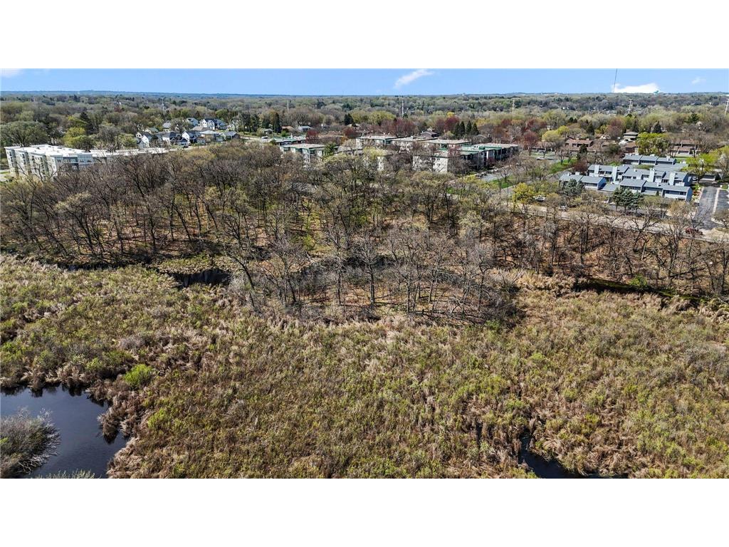 556 County Road C W Roseville MN 55113 6708093 image4