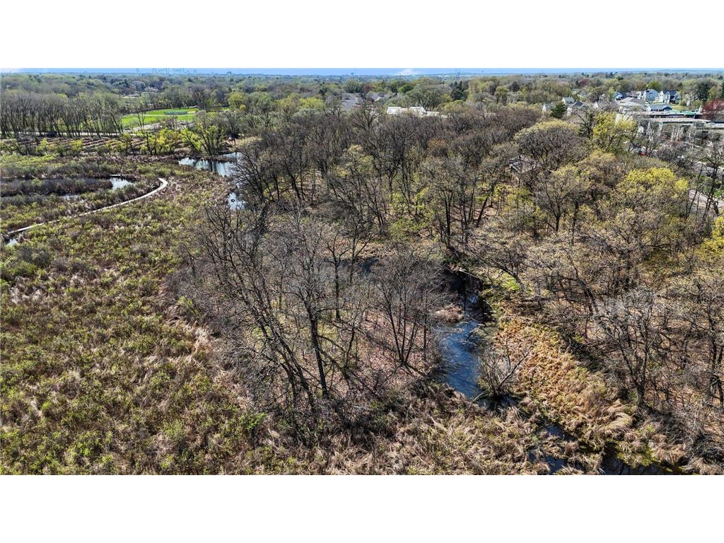 556 County Road C W Roseville MN 55113 6708093 image9