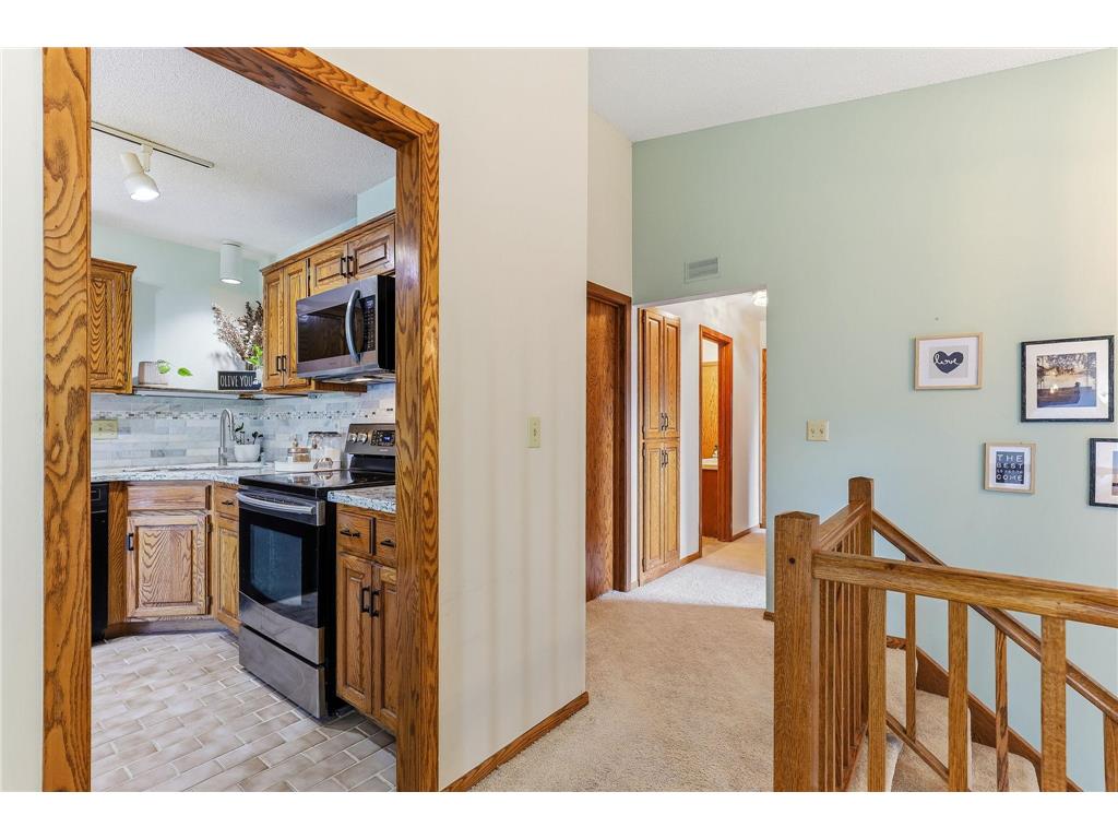 556 Donegal Circle Shoreview MN 55126 7100761 image18