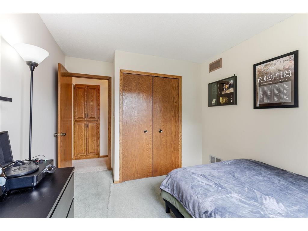 556 Donegal Circle Shoreview MN 55126 7100761 image20