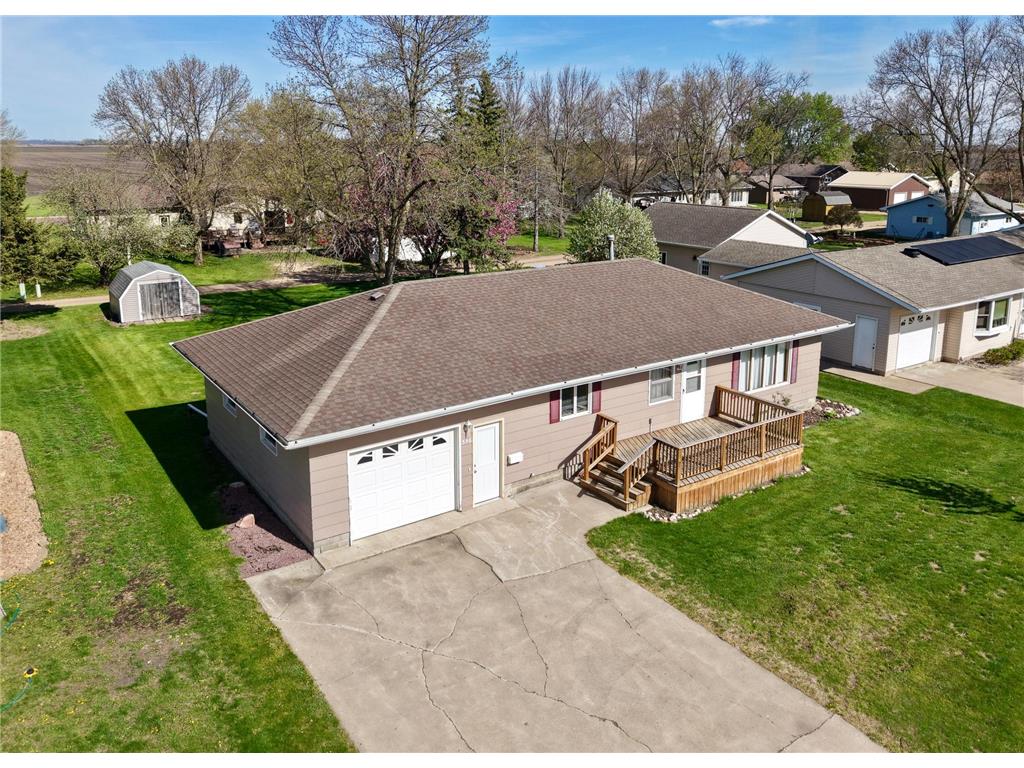 556 Elm Avenue Westbrook MN 56183 7071166 image2