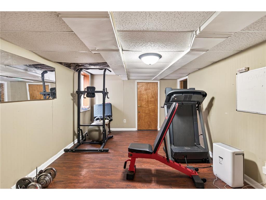 556 Gotzian Street Saint Paul MN 55106 7018984 image10