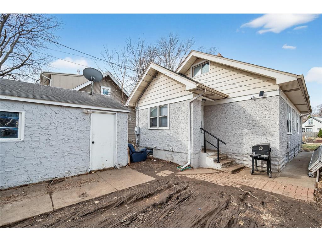 556 Gotzian Street Saint Paul MN 55106 7018984 image11