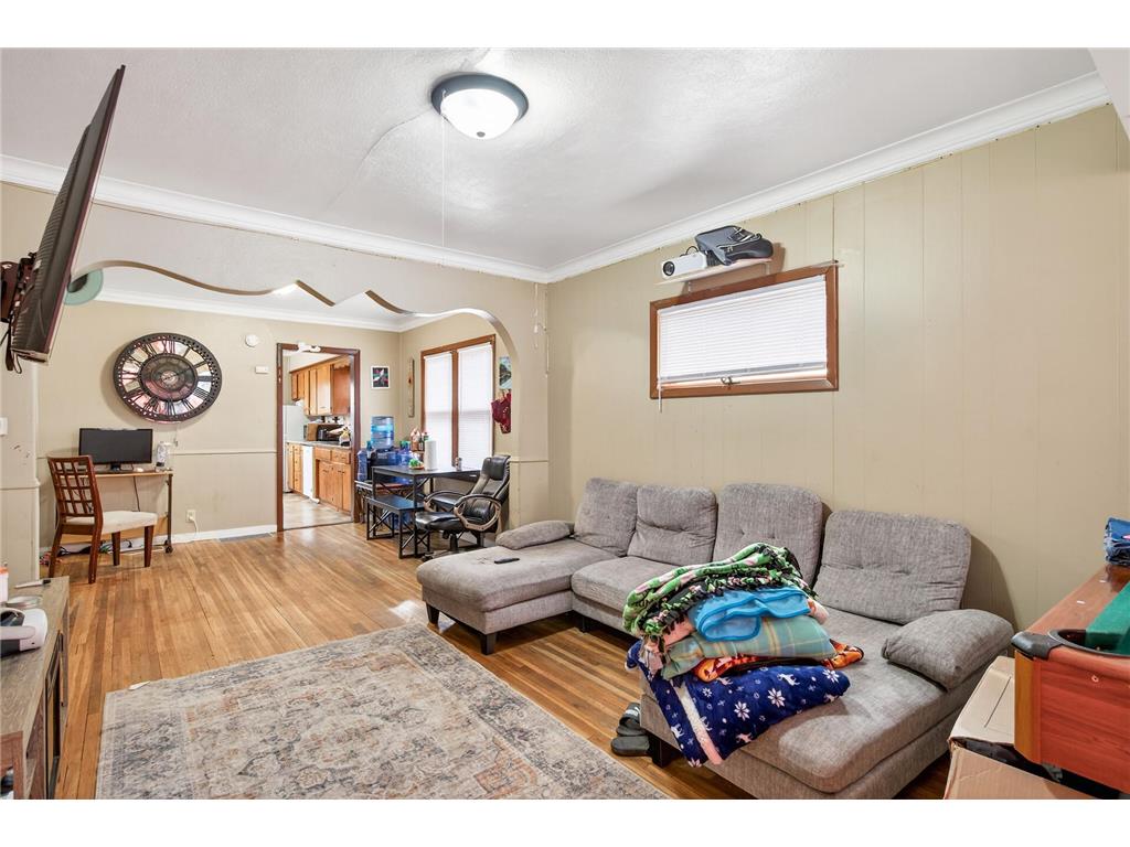 556 Gotzian Street Saint Paul MN 55106 7018984 image2