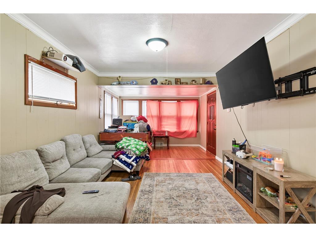 556 Gotzian Street Saint Paul MN 55106 7018984 image4