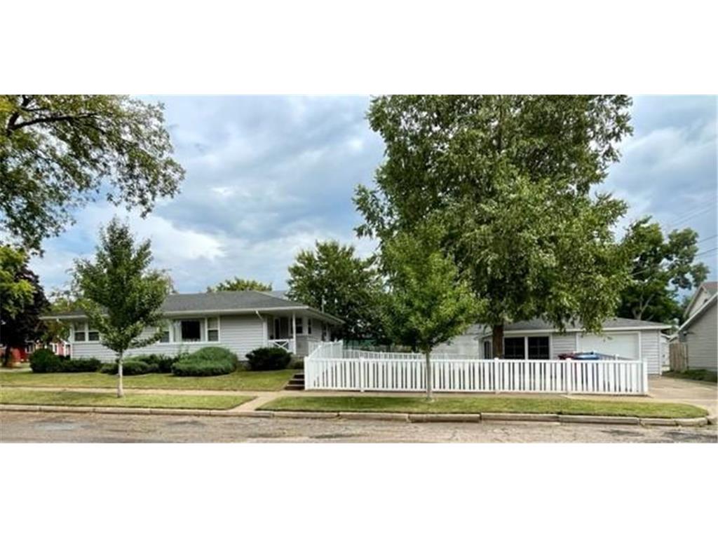 556 Minnesota Street Winona MN 55987 6781799 image1