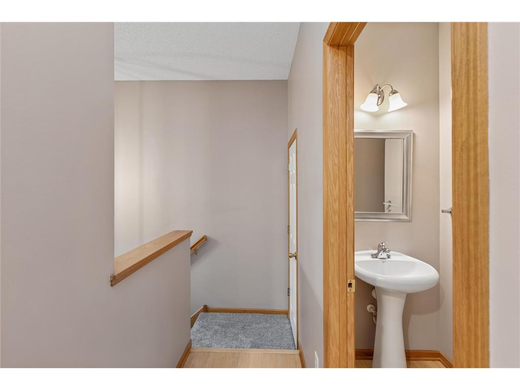 5561 Elm Grove Court New Hope MN 55428 7046647 image5