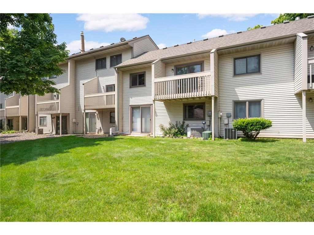 5567 Waldeck Crossing Fridley MN 55432 6562231 image1