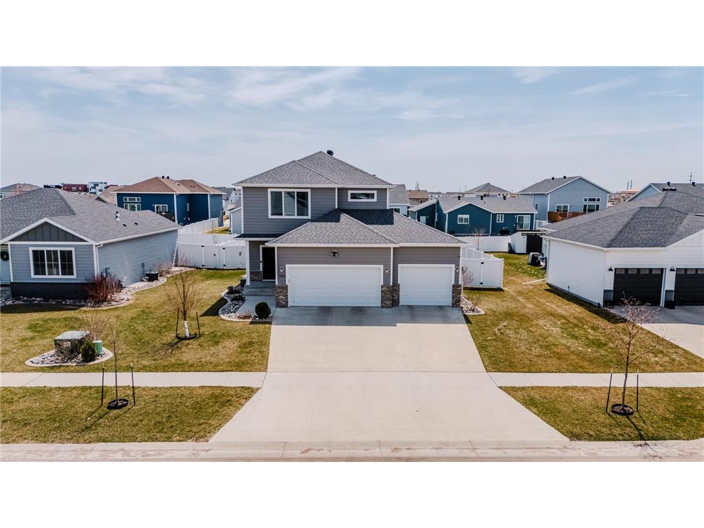 5568 37th Avenue S Fargo ND 58104 7071192 image1