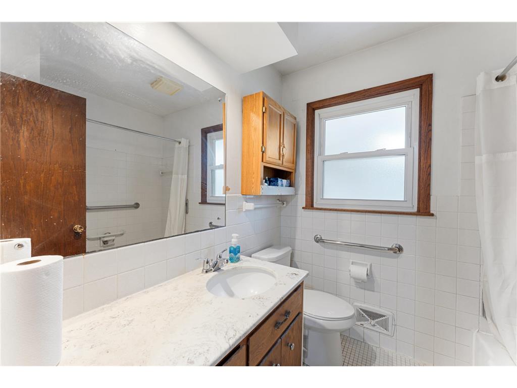 557 Cheri Lane NE Fridley MN 55421 7099291 image12