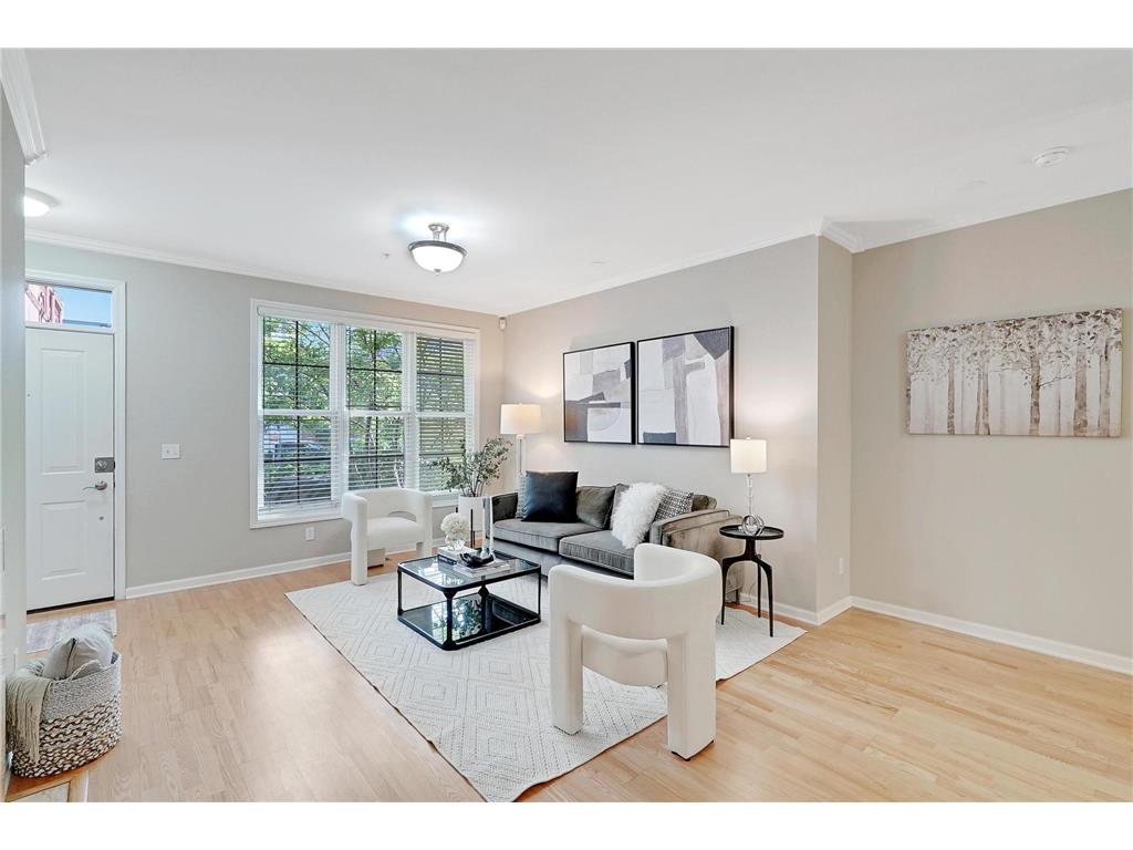 557 S 10th Street Minneapolis MN 55404 6546742 image1