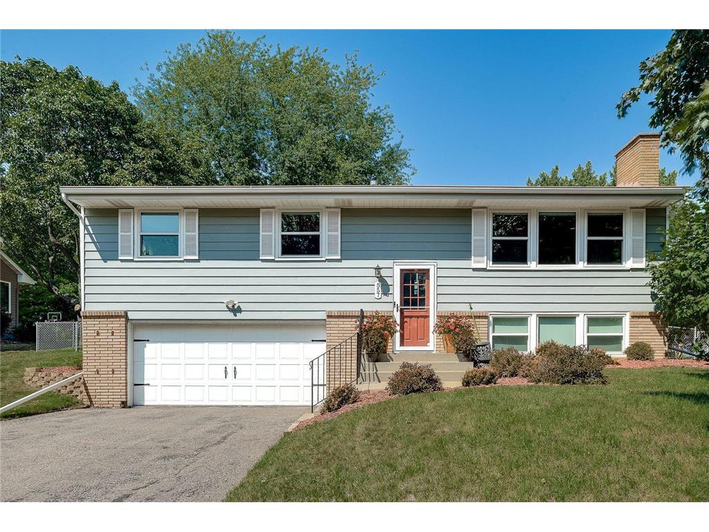557 Winston Court, Mendota Heights, MN 55118 MLS 6239532 Edina Realty
