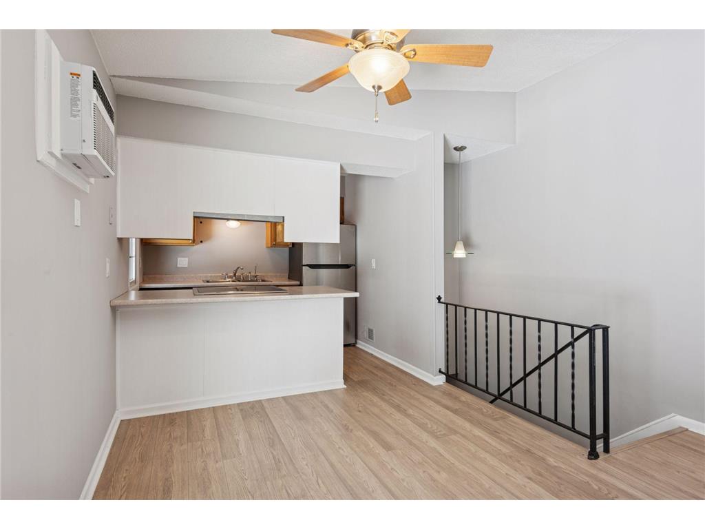 5570 & 5580 Shorewood Lane Shorewood MN 55331 7079447 image10
