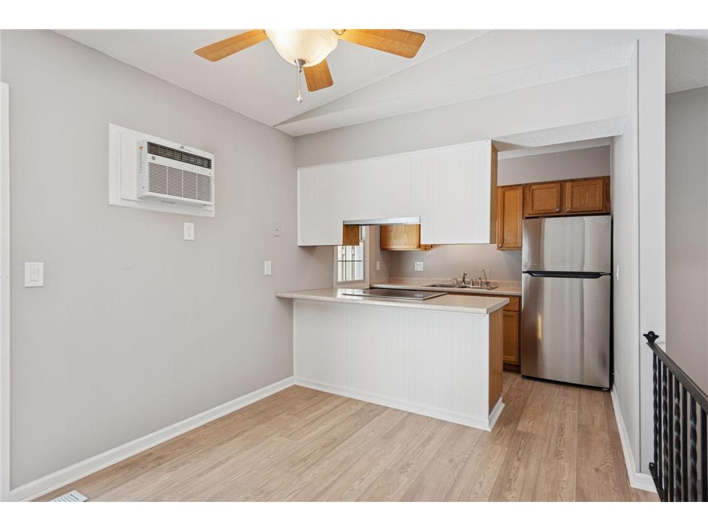 5570 & 5580 Shorewood Lane Shorewood MN 55331 7079447 image12