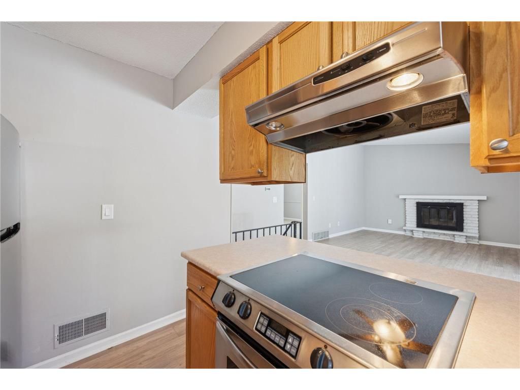 5570 & 5580 Shorewood Lane Shorewood MN 55331 7079447 image16