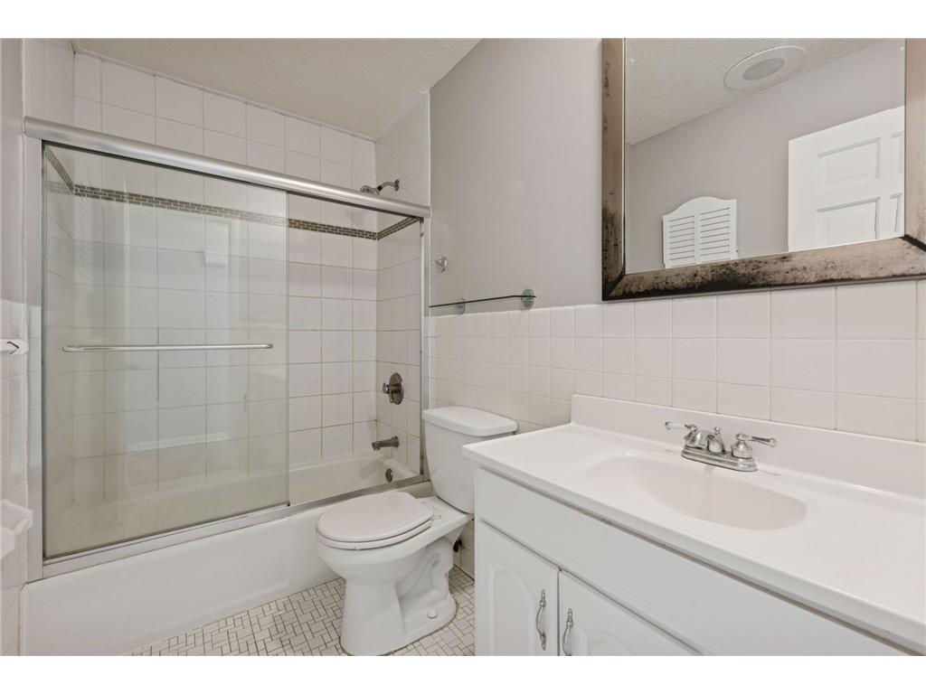 5570 & 5580 Shorewood Lane Shorewood MN 55331 7079447 image21