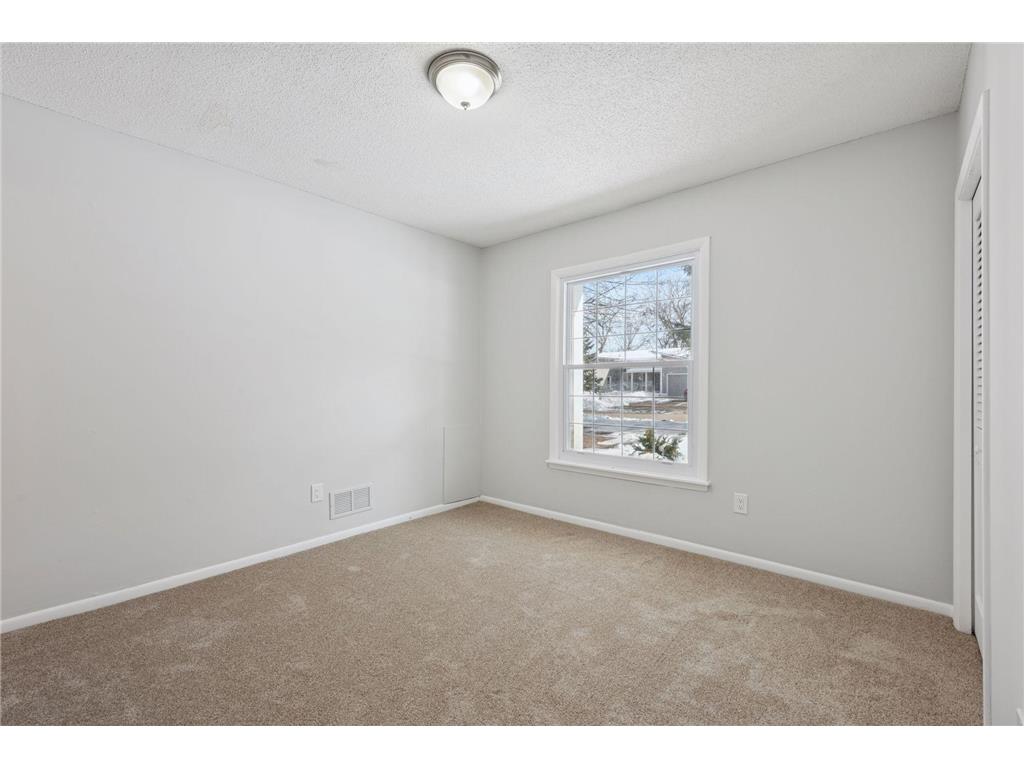 5570 & 5580 Shorewood Lane Shorewood MN 55331 7079447 image28