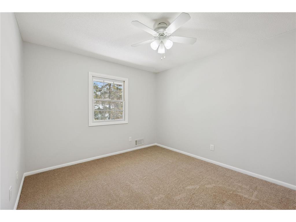 5570 & 5580 Shorewood Lane Shorewood MN 55331 7079447 image46