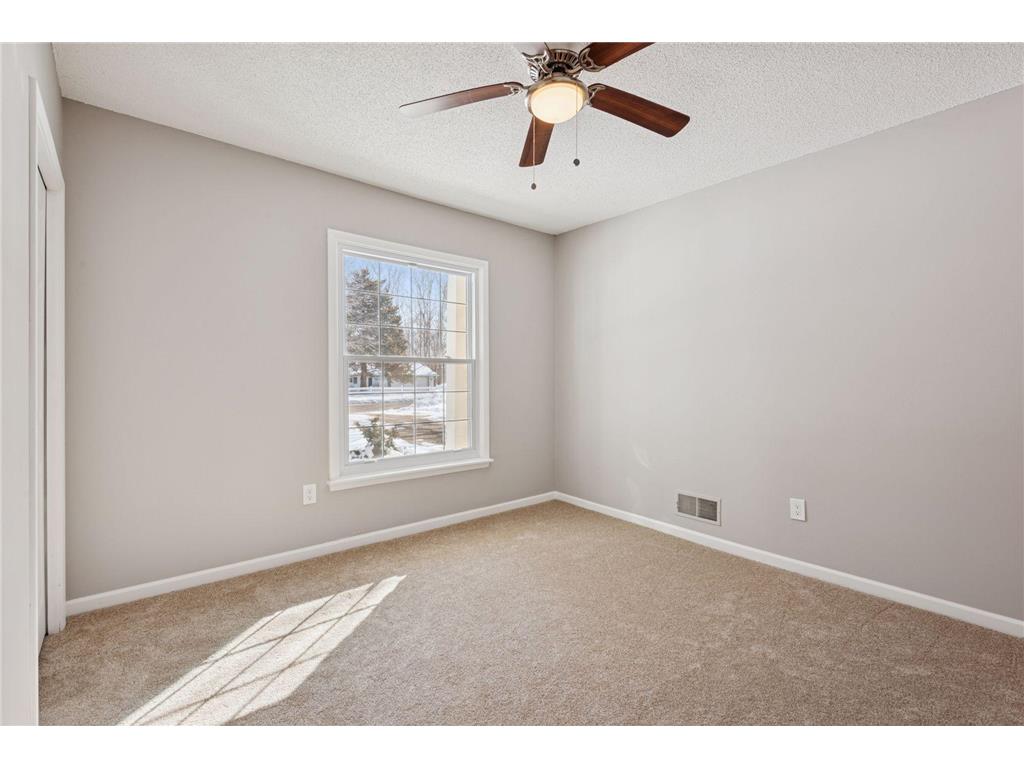 5570 & 5580 Shorewood Lane Shorewood MN 55331 7079447 image5