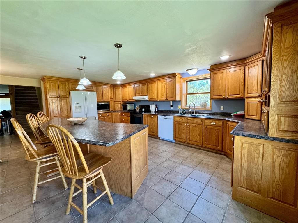 55715 State Highway 11 Warroad MN 56763 6716895 image4