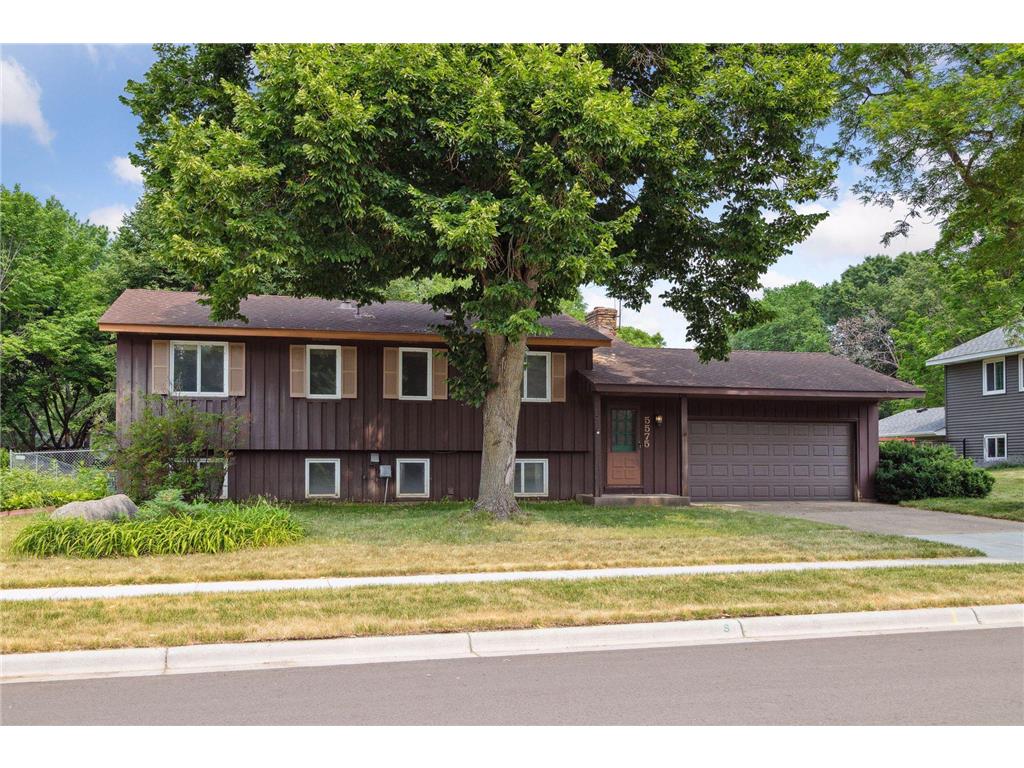 5575 138th Street W Apple Valley MN 55124 6377656 image1