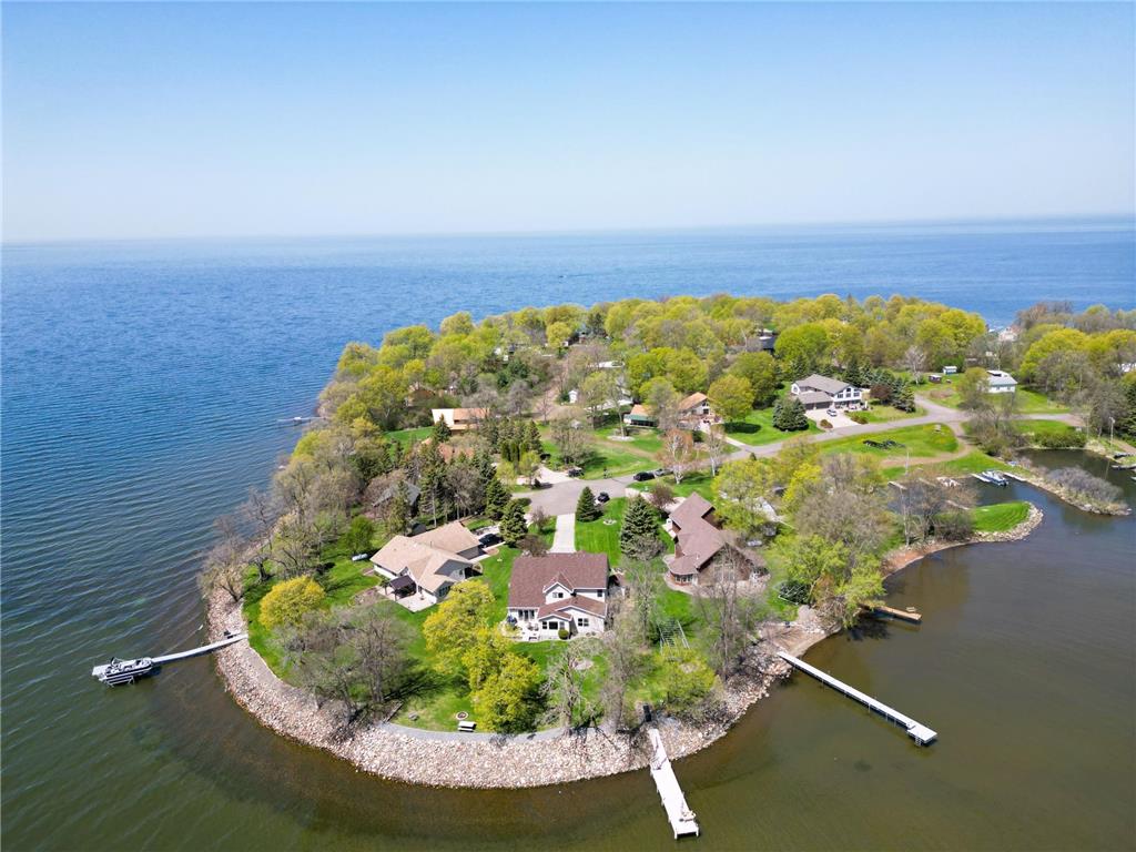 5579 Port Royal Road East Side Twp MN 56342 - Mille Lacs Lake 7068004 image1