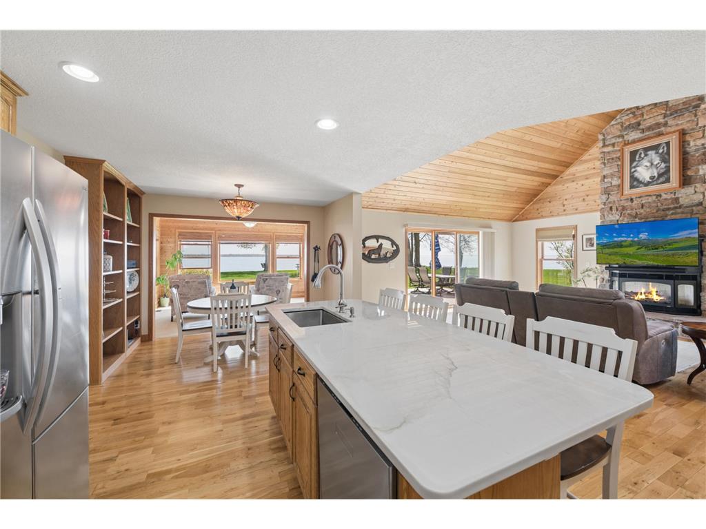 5579 Port Royal Road East Side Twp MN 56342 - Mille Lacs Lake 7068004 image11
