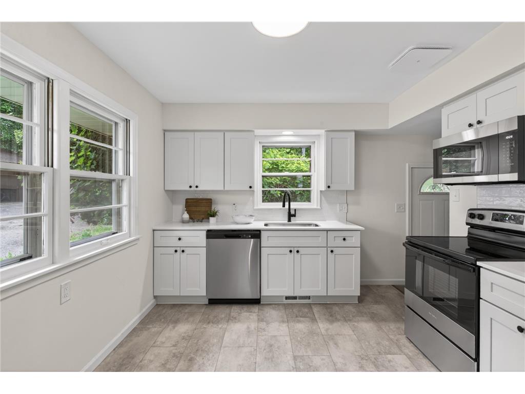 558 Arlington Avenue E Saint Paul MN 55130 7085622 image4