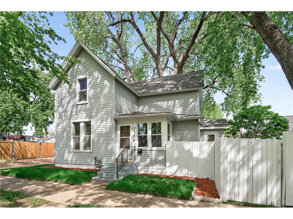 558 Osceola Avenue S Saint Paul MN 55102 7072427 image1