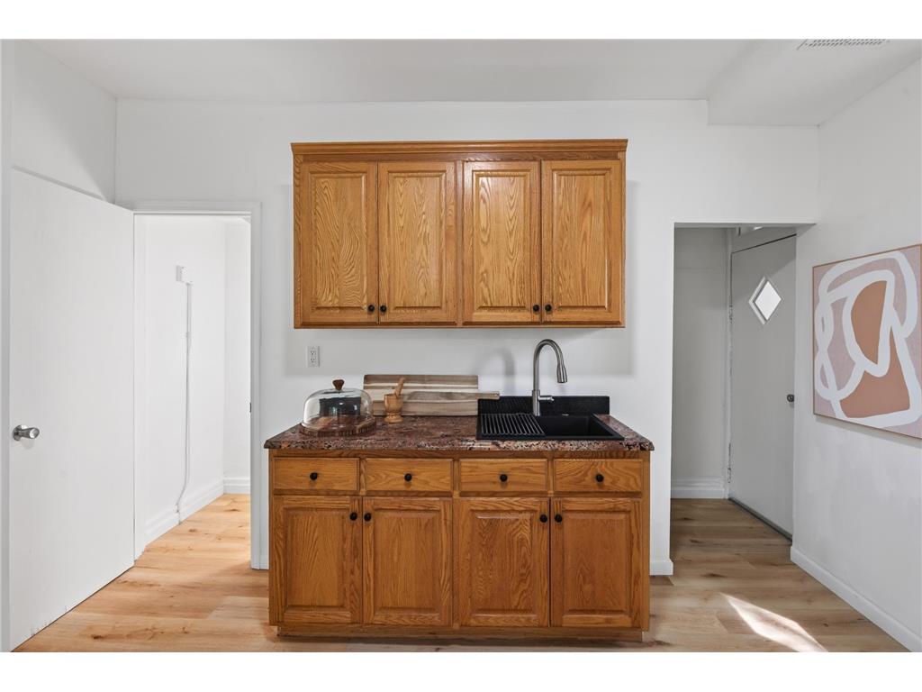 558 Osceola Avenue S Saint Paul MN 55102 7072427 image10