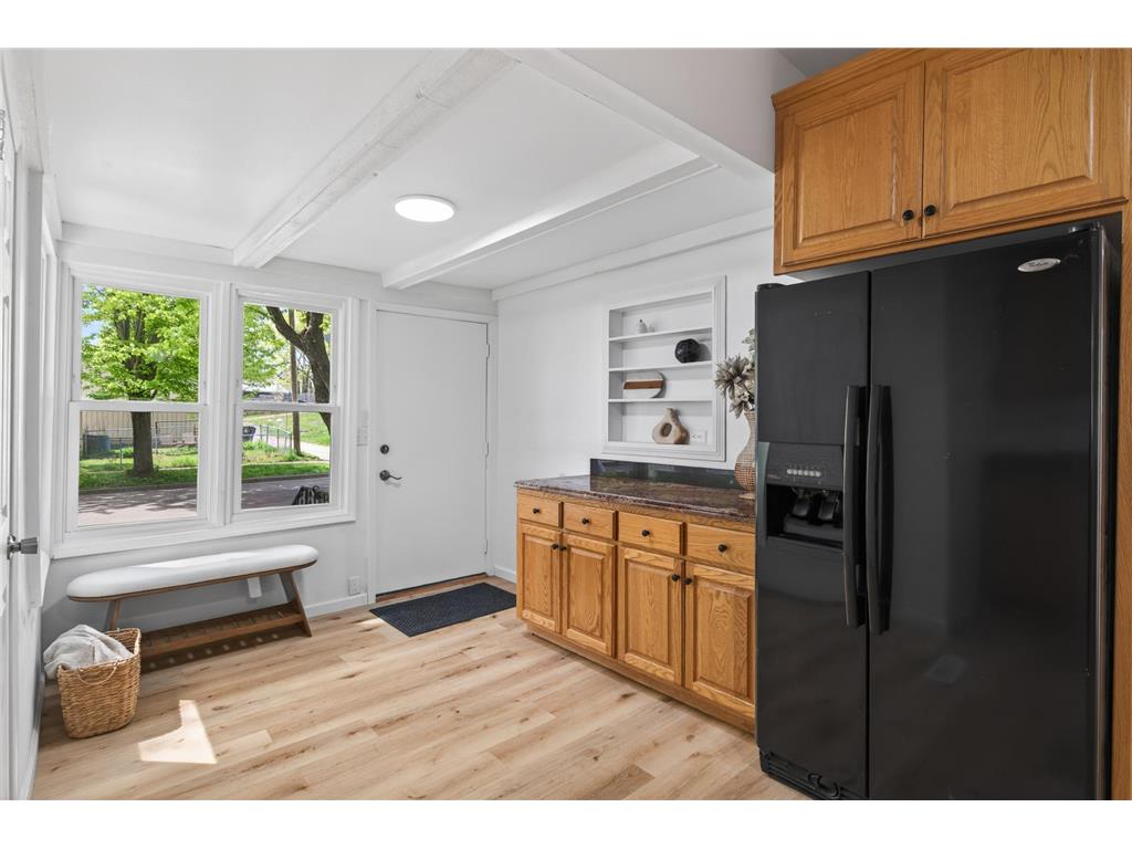 558 Osceola Avenue S Saint Paul MN 55102 7072427 image2