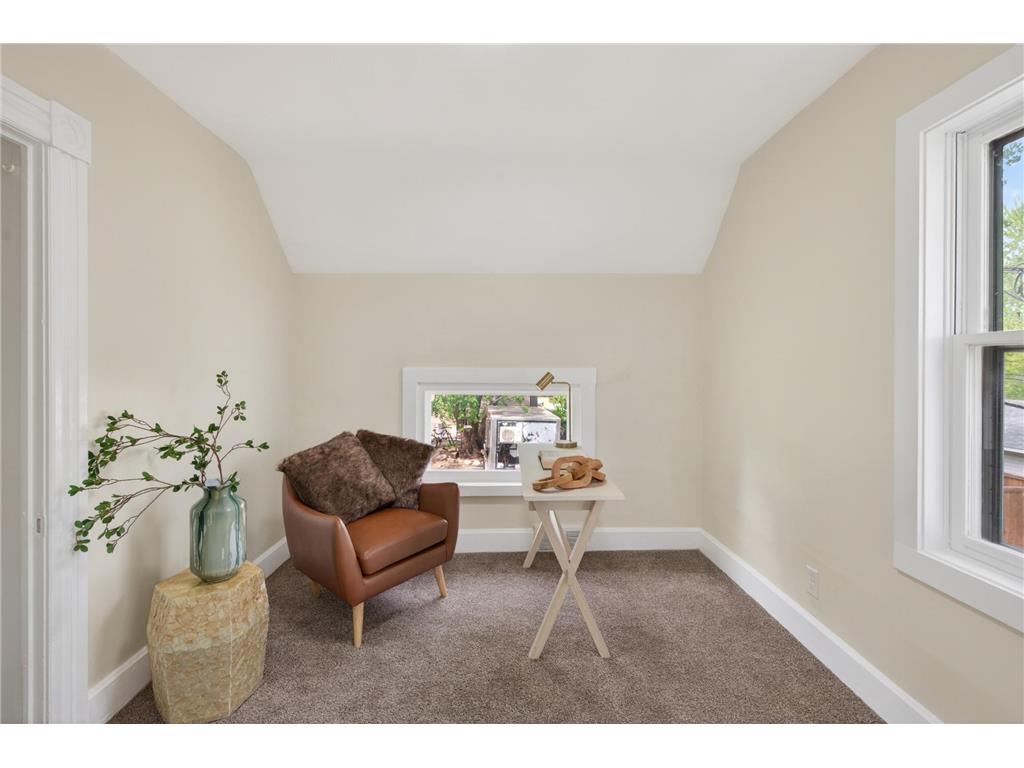 558 Osceola Avenue S Saint Paul MN 55102 7072427 image23