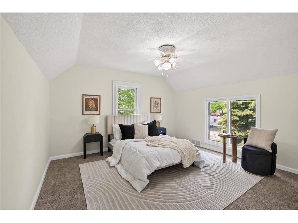 558 Osceola Avenue S Saint Paul MN 55102 7072427 image25