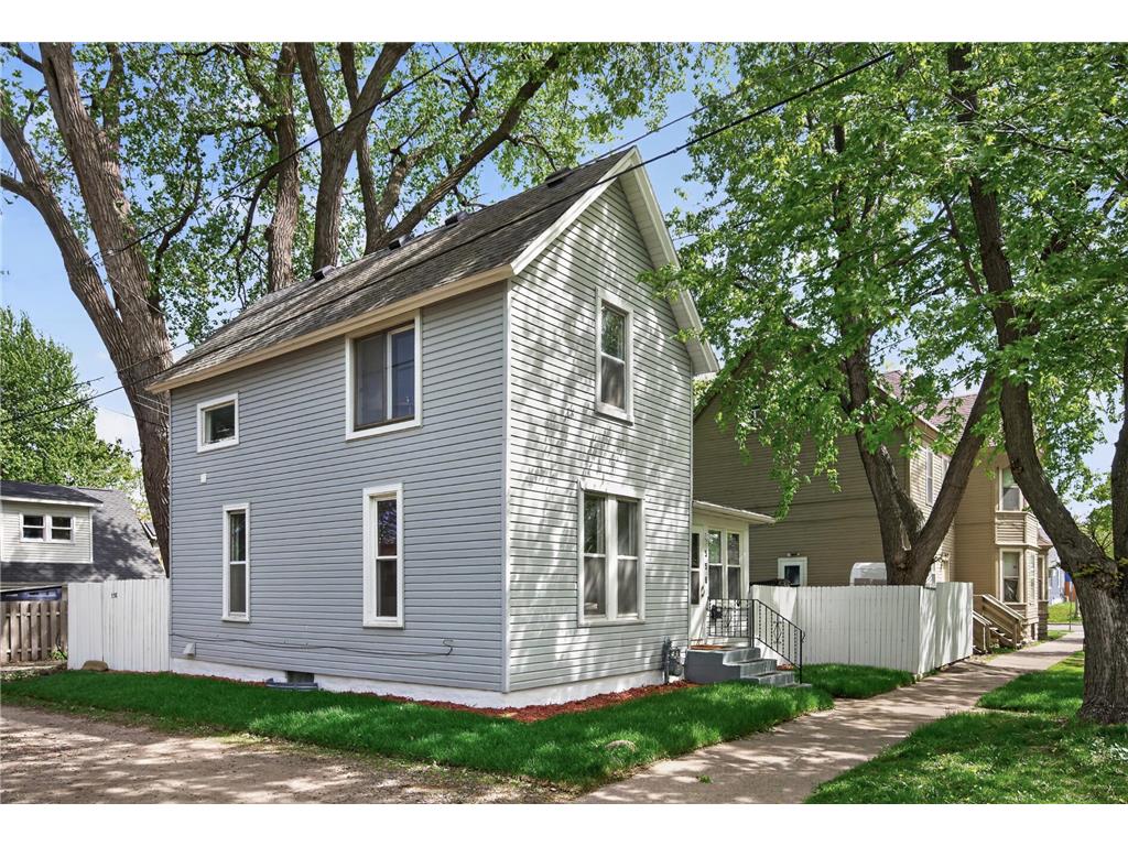 558 Osceola Avenue S Saint Paul MN 55102 7072427 image39