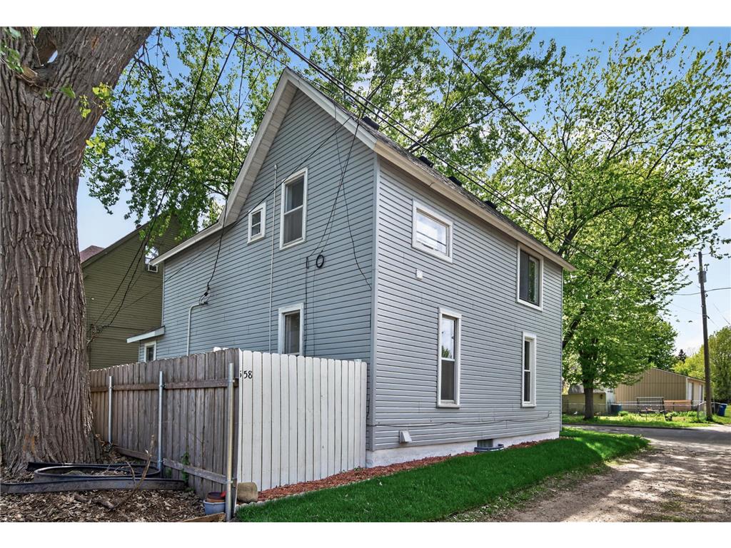 558 Osceola Avenue S Saint Paul MN 55102 7072427 image40