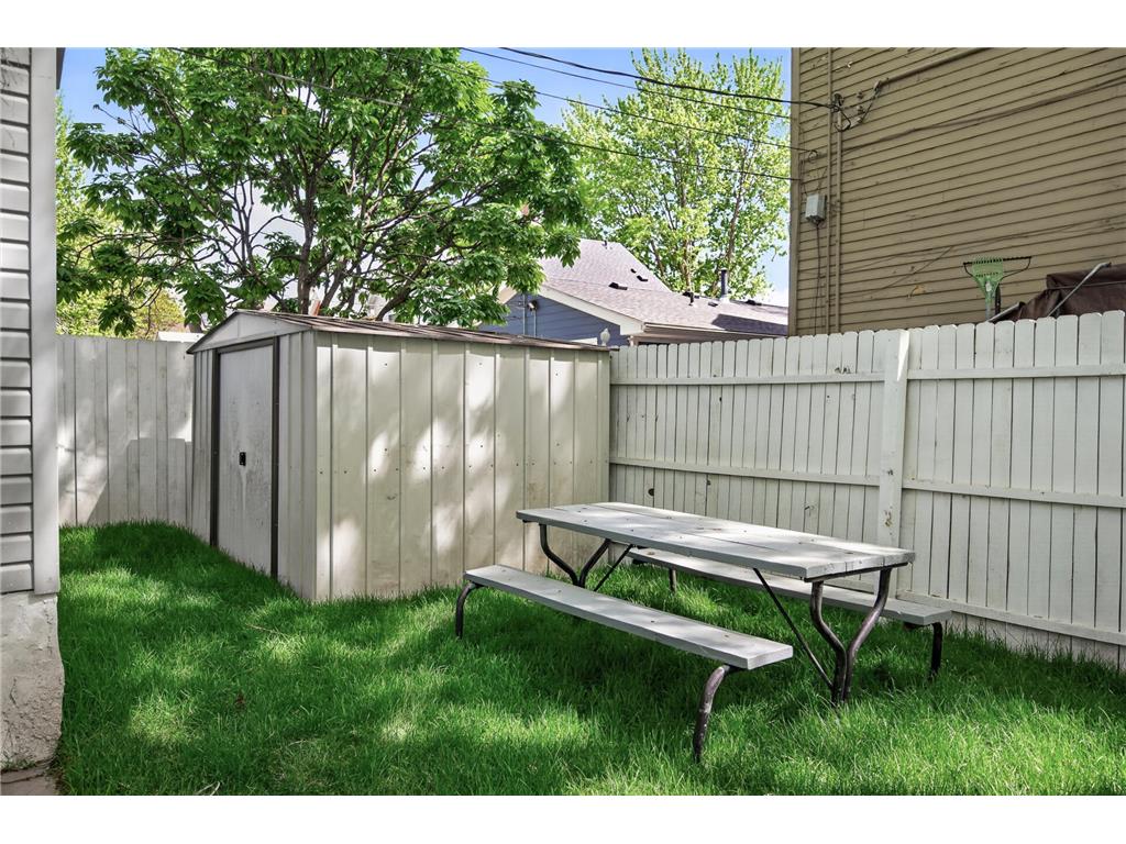 558 Osceola Avenue S Saint Paul MN 55102 7072427 image44