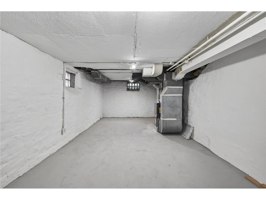 558 Osceola Avenue S Saint Paul MN 55102 7072427 image46