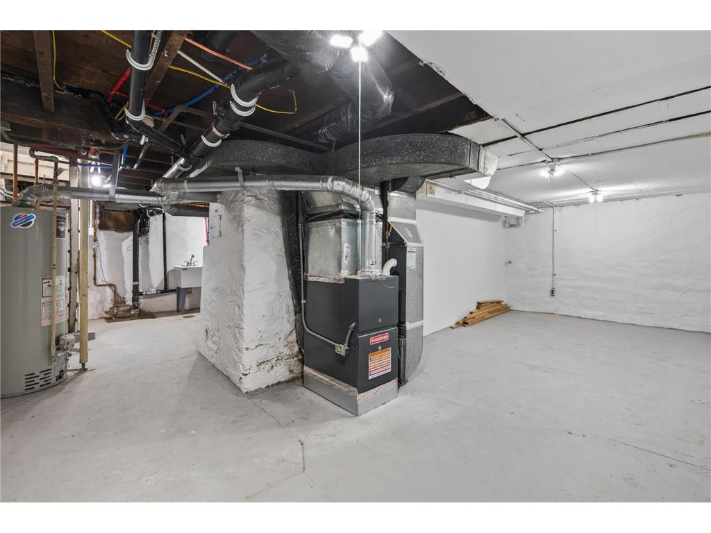 558 Osceola Avenue S Saint Paul MN 55102 7072427 image47