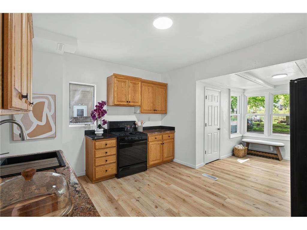 558 Osceola Avenue S Saint Paul MN 55102 7072427 image7