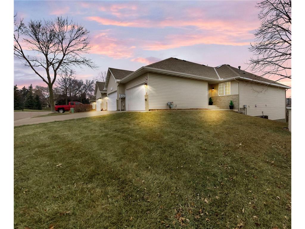 5580 Nathan Lane N #1 Plymouth MN 55442 6477758 image1