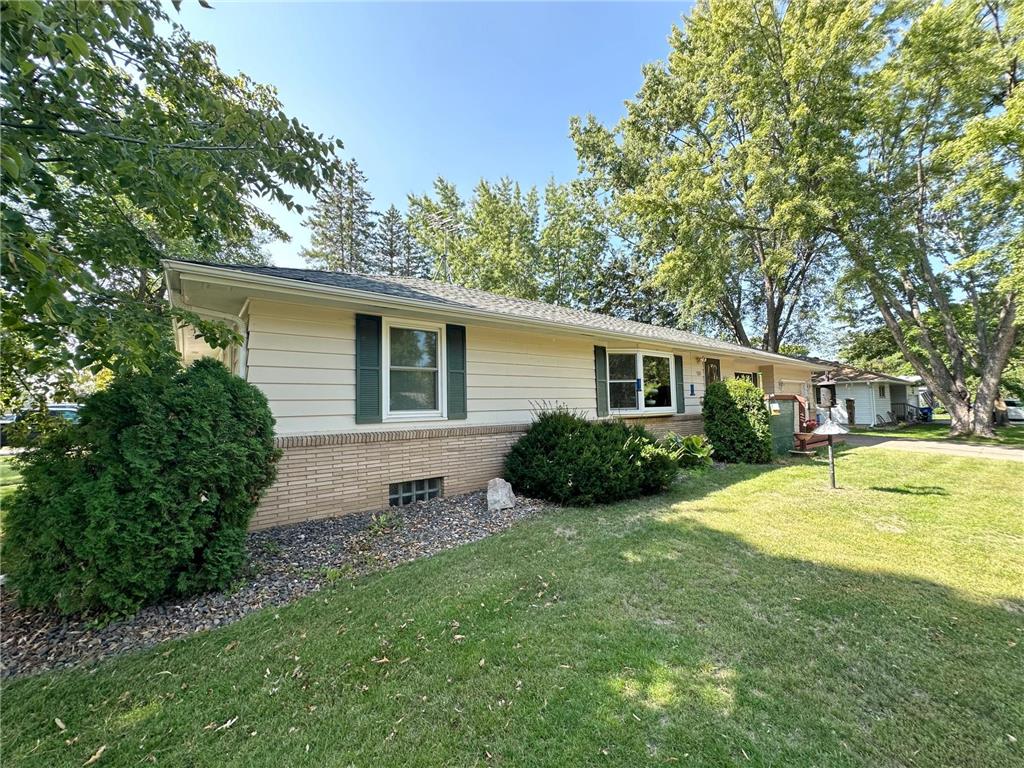559 Mclean Street Mora MN 55051 6426463 image1
