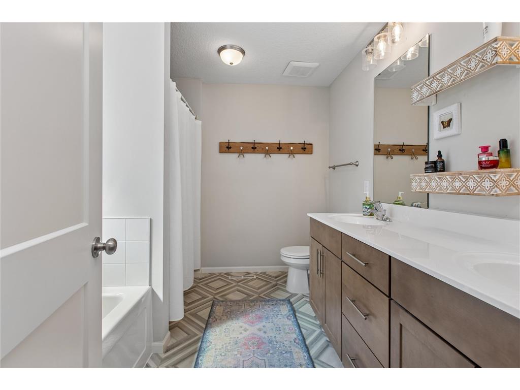 5590 Upper 179th Street Lakeville MN 55044 7040323 image25