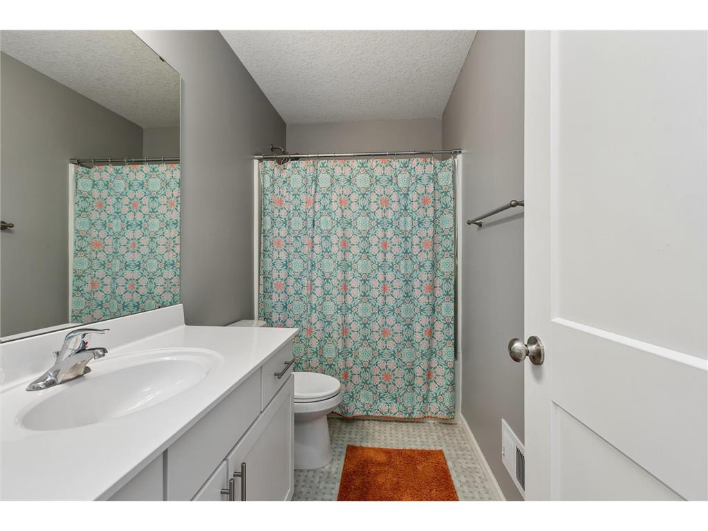 5590 Upper 179th Street Lakeville MN 55044 7040323 image29