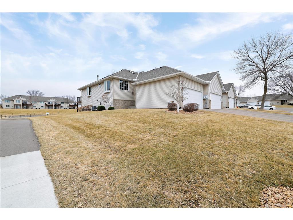 5594 Nathan Lane N #1 Plymouth MN 55442 6680716 image1