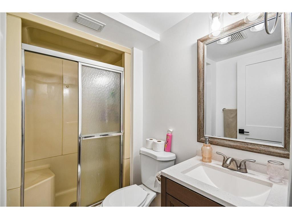 5595 Albert Street Shoreview MN 55126 7093762 image15